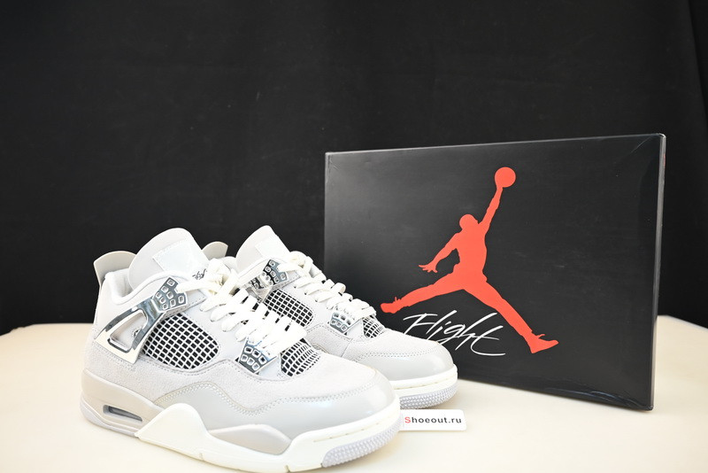 Air Jordan 4 WMNS “Frozen Moments” AQ9129-001