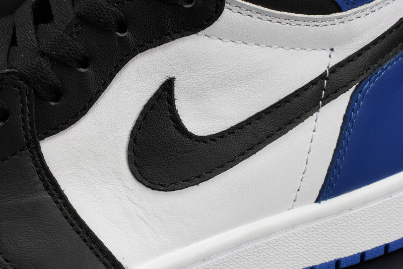 Air Jordan 1 Retro High OG “Fragment” 716371-040