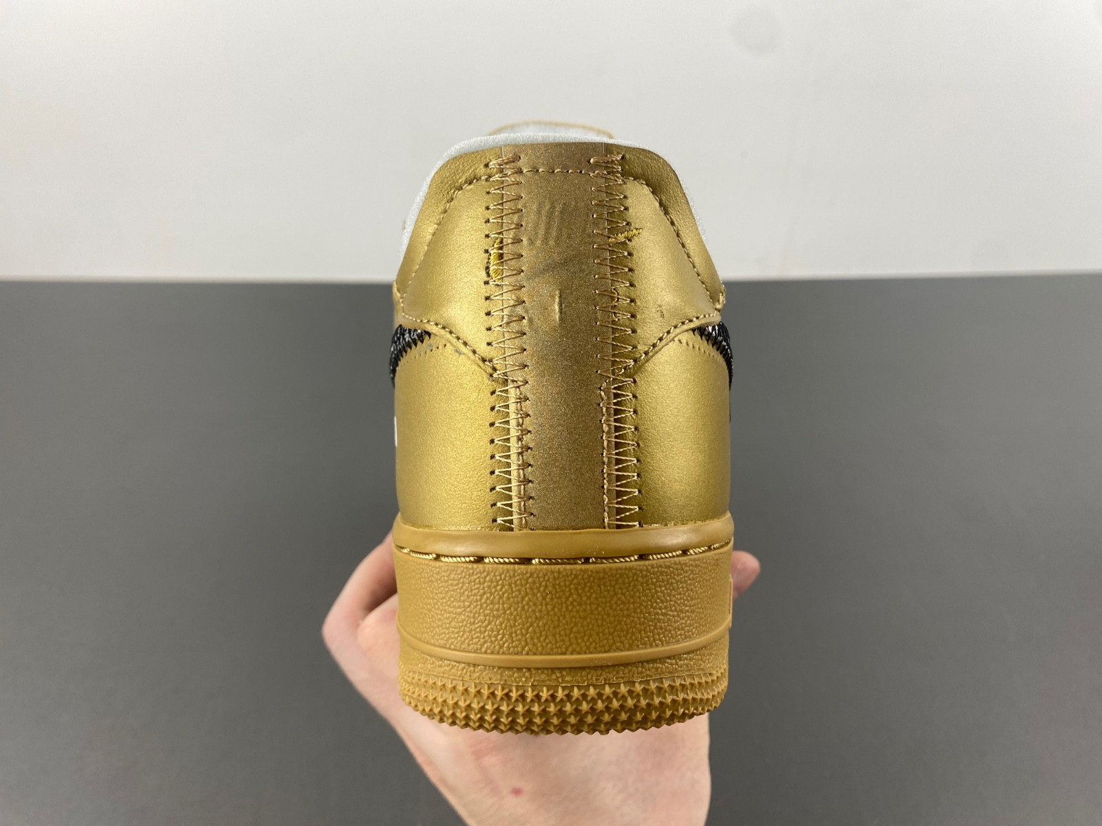 OFF White x Nike Air Force 1 AO4297-800