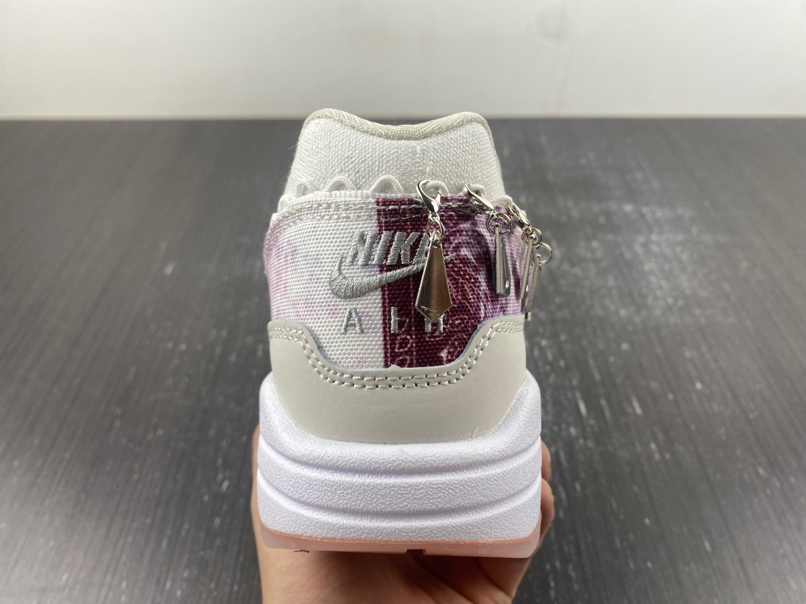 Nike Air Max 1 FJ7734-101