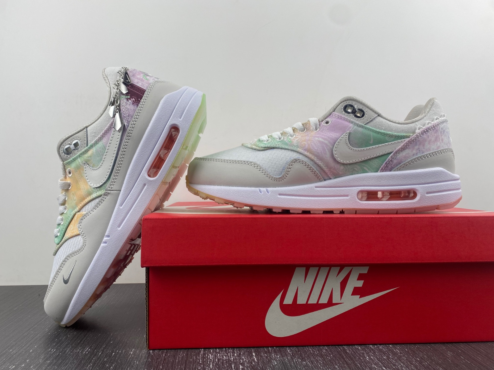 Nike Air Max 1 FJ7734-101