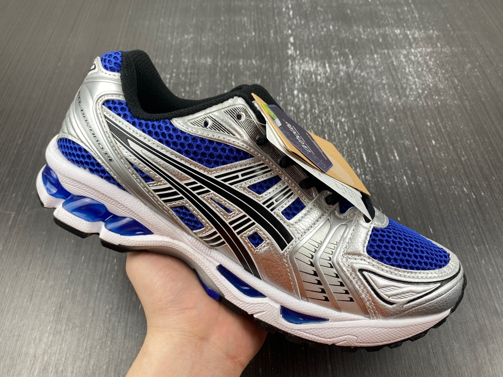 As*ic*s gel-kayano 14 1201a019-401
