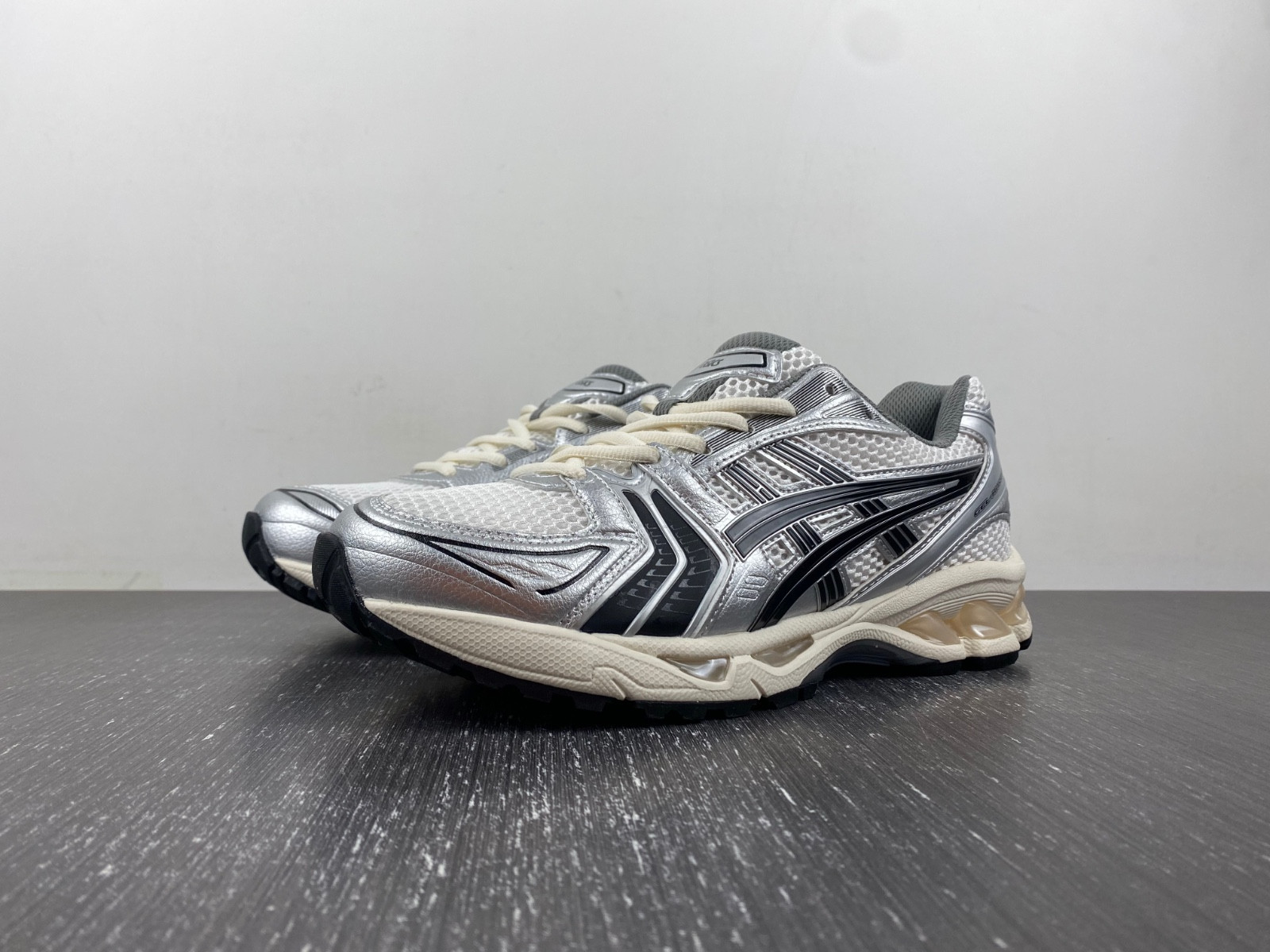 As*ic*s gel-kayano 14 1201a457-101