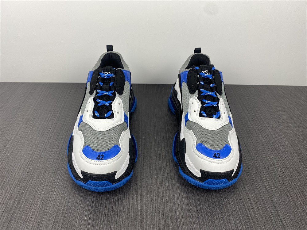 BLCG Triple S 536737-W2CA1-4124