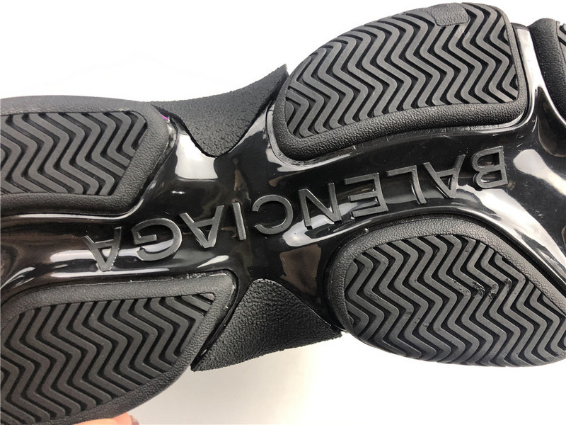 BLCG Triple S 524039-W2FW1-1976