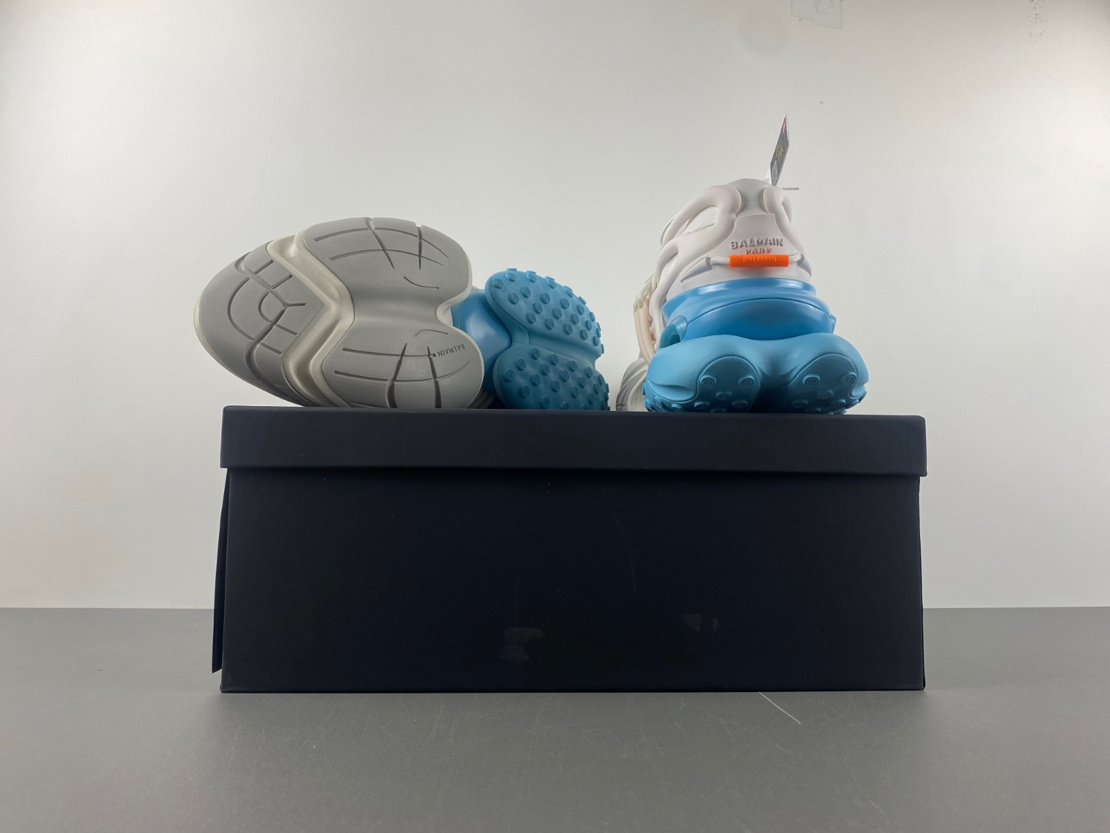 BALMAIN White BLM07021