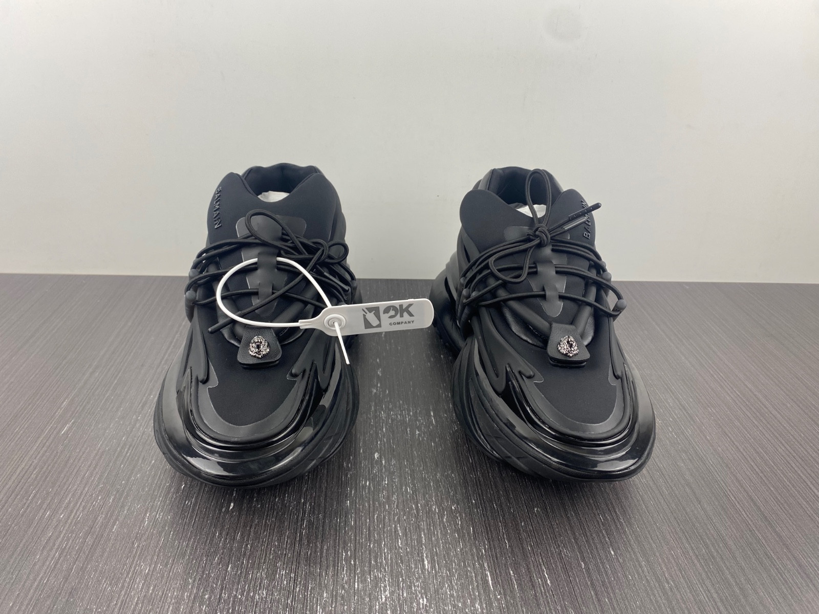 BALMAIN Black BLM1129