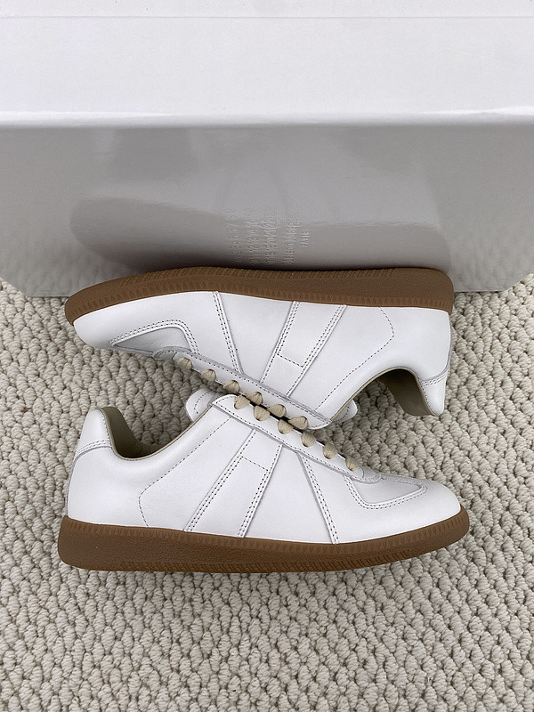 ma*s*n Ma*i*la sneakers