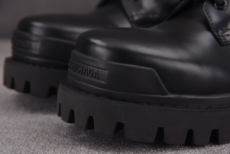 Ba*len*cia*ga hummer