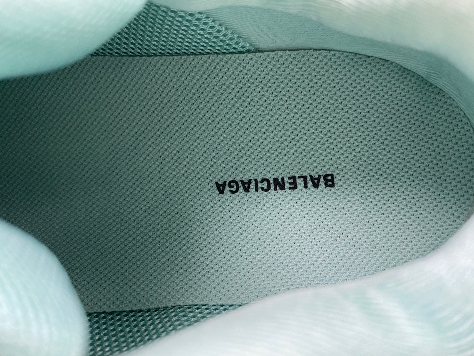 Ba*len*cia*ga track  542023 w2la2 4010