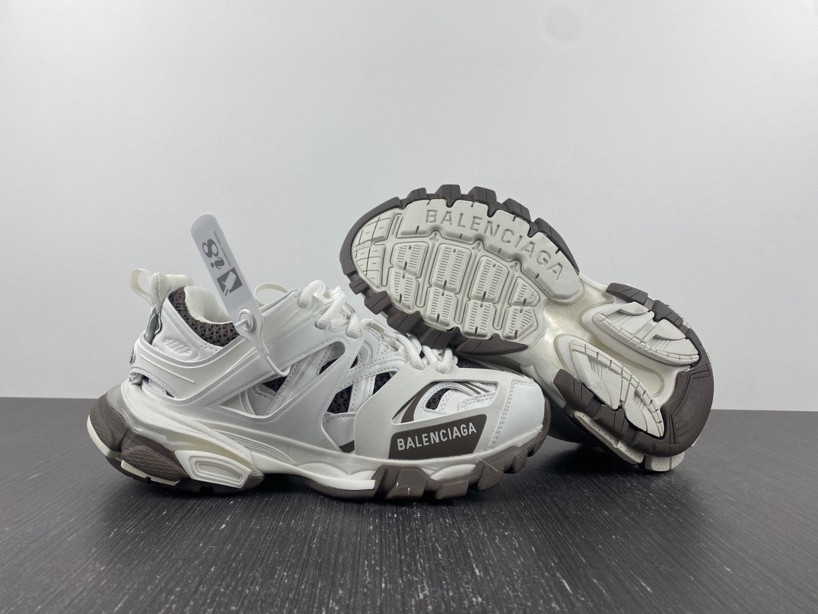 Ba*len*cia*ga track 542436 w3ac1 1897