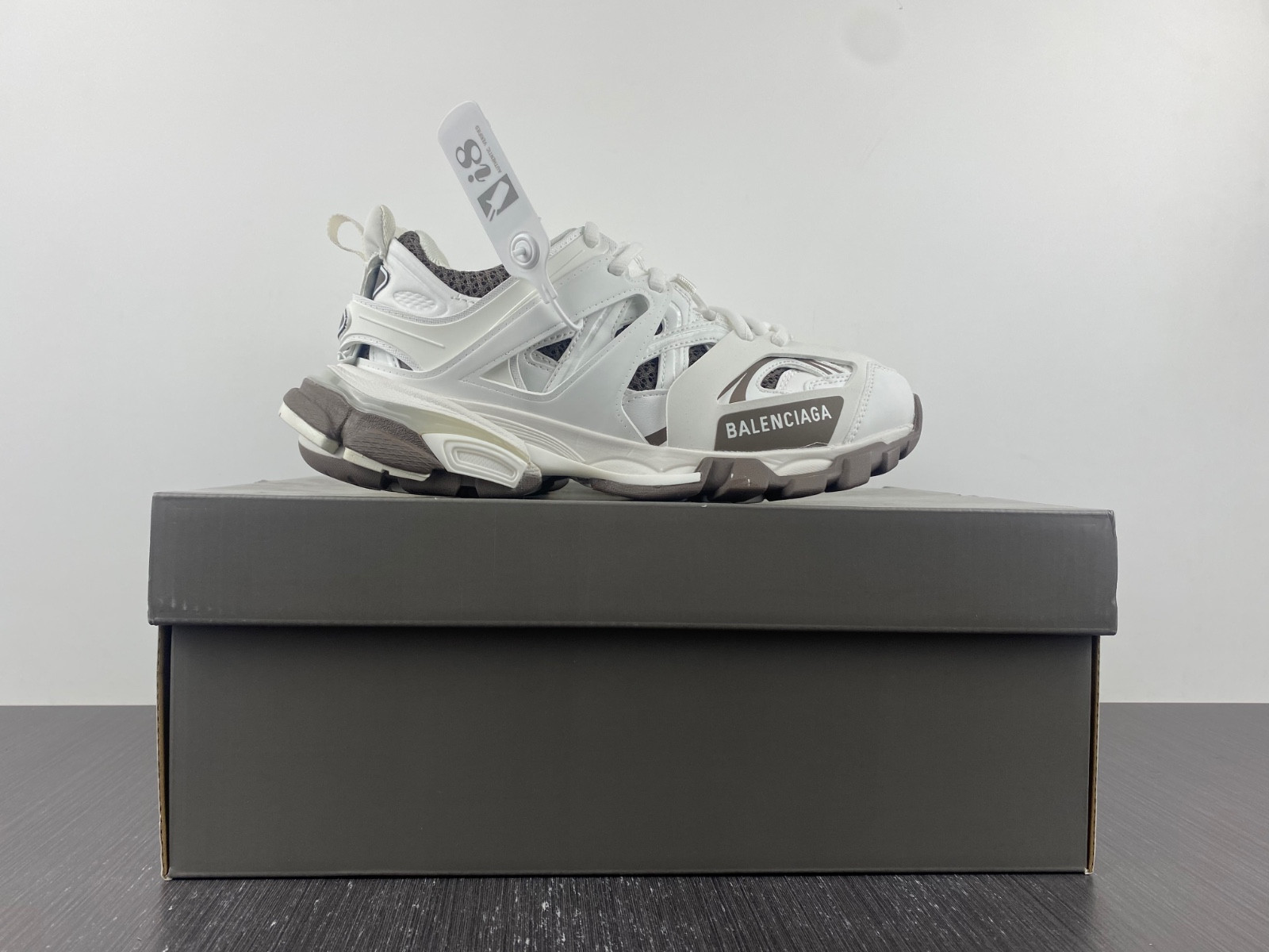 Ba*len*cia*ga track 542436 w3ac1 1897