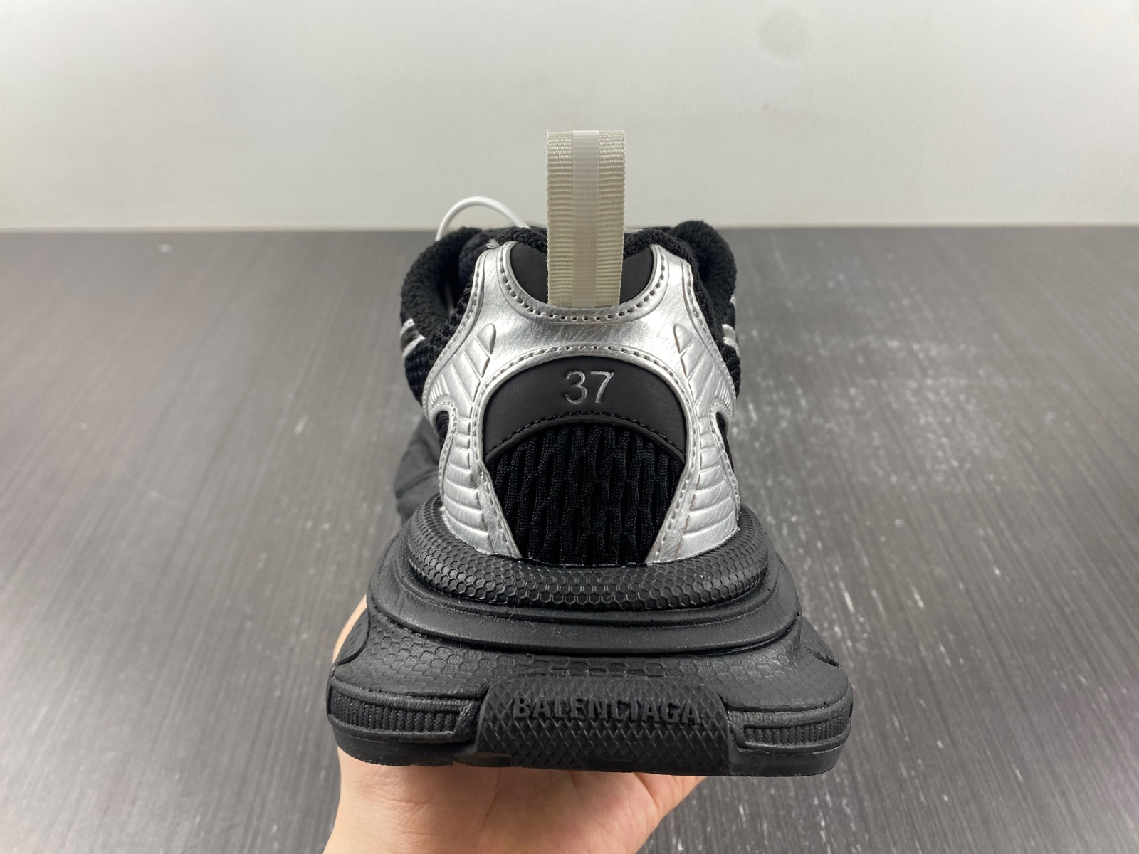 Ba*len*cia*ga 3xl  734733 w3rb5 0218