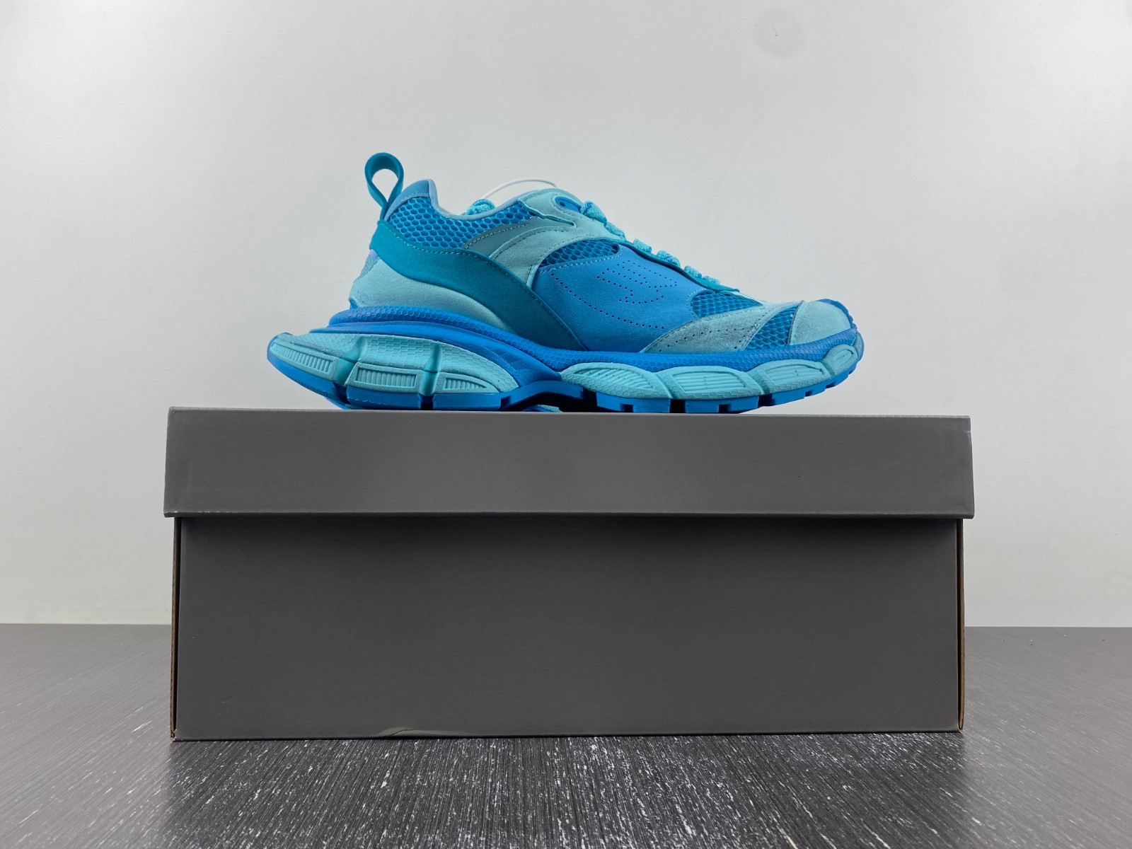 Ba*len*cia*ga 3xl 759693 w3xli 0510