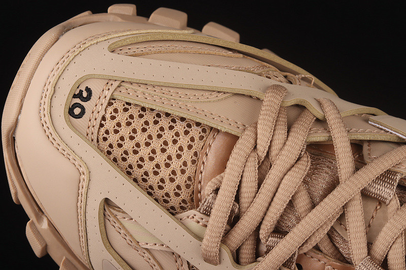 Ba*len*cia*ga track w1gb12156