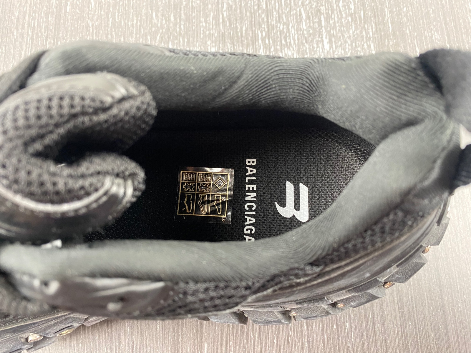 Ba*len*cia*ga 685613 w2rad 1081