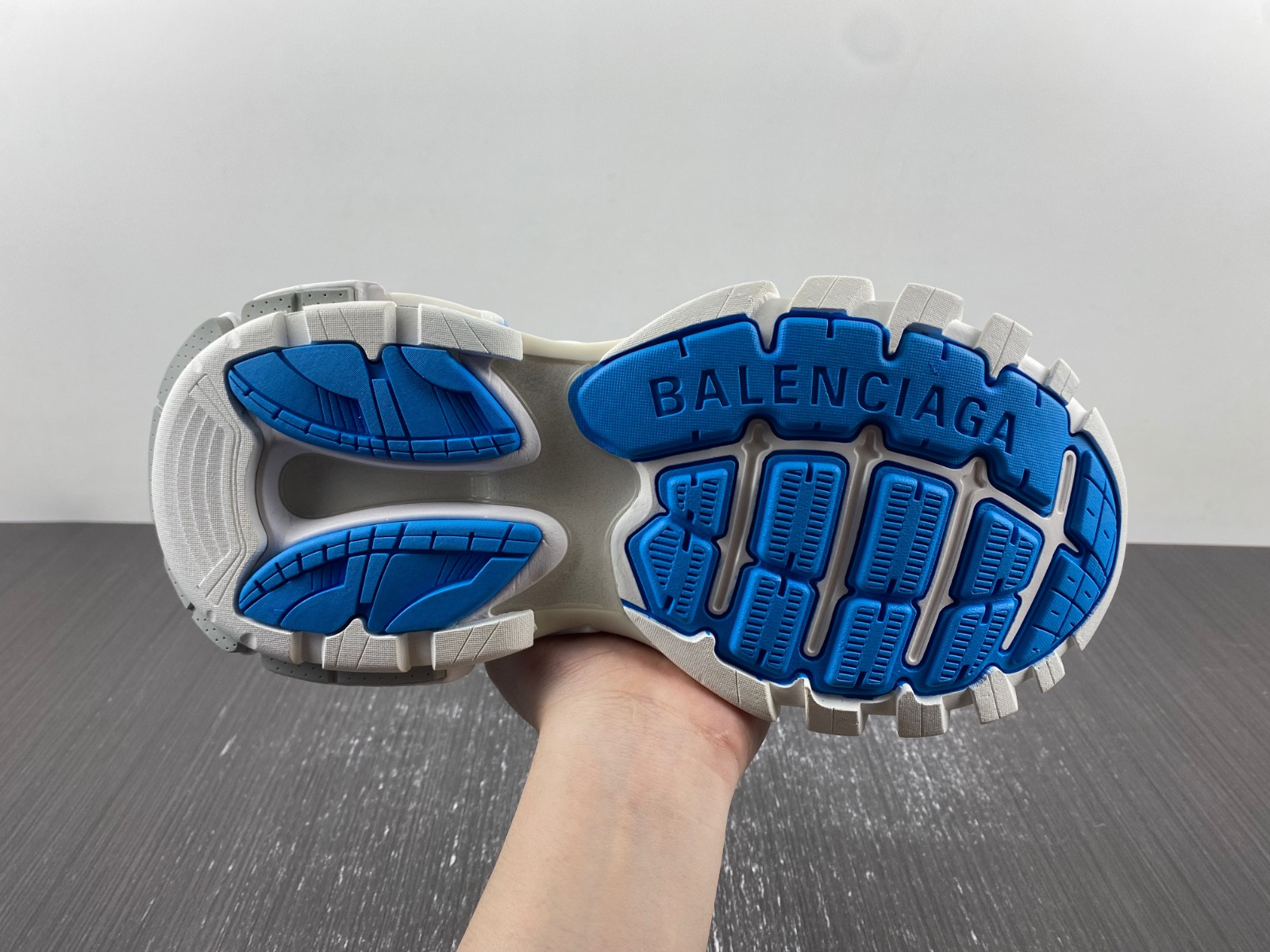 Ba*len*cia*ga track 741107 w1cz6 5012