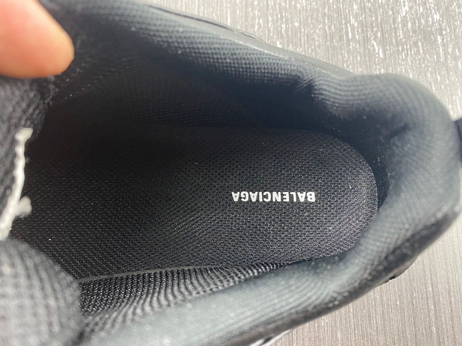 Ba*len*cia*ga triple s 524039 w2fn3 9025