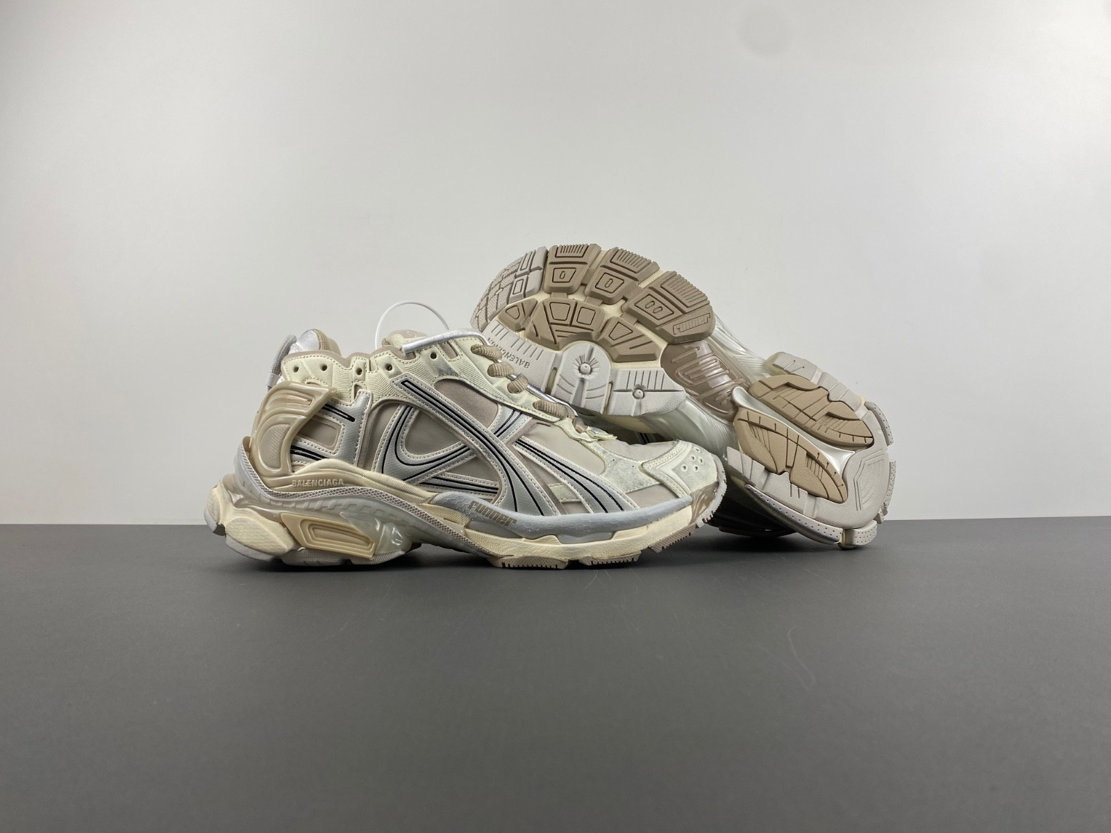 Ba*len*cia*ga runner 772774-w3rny-1205