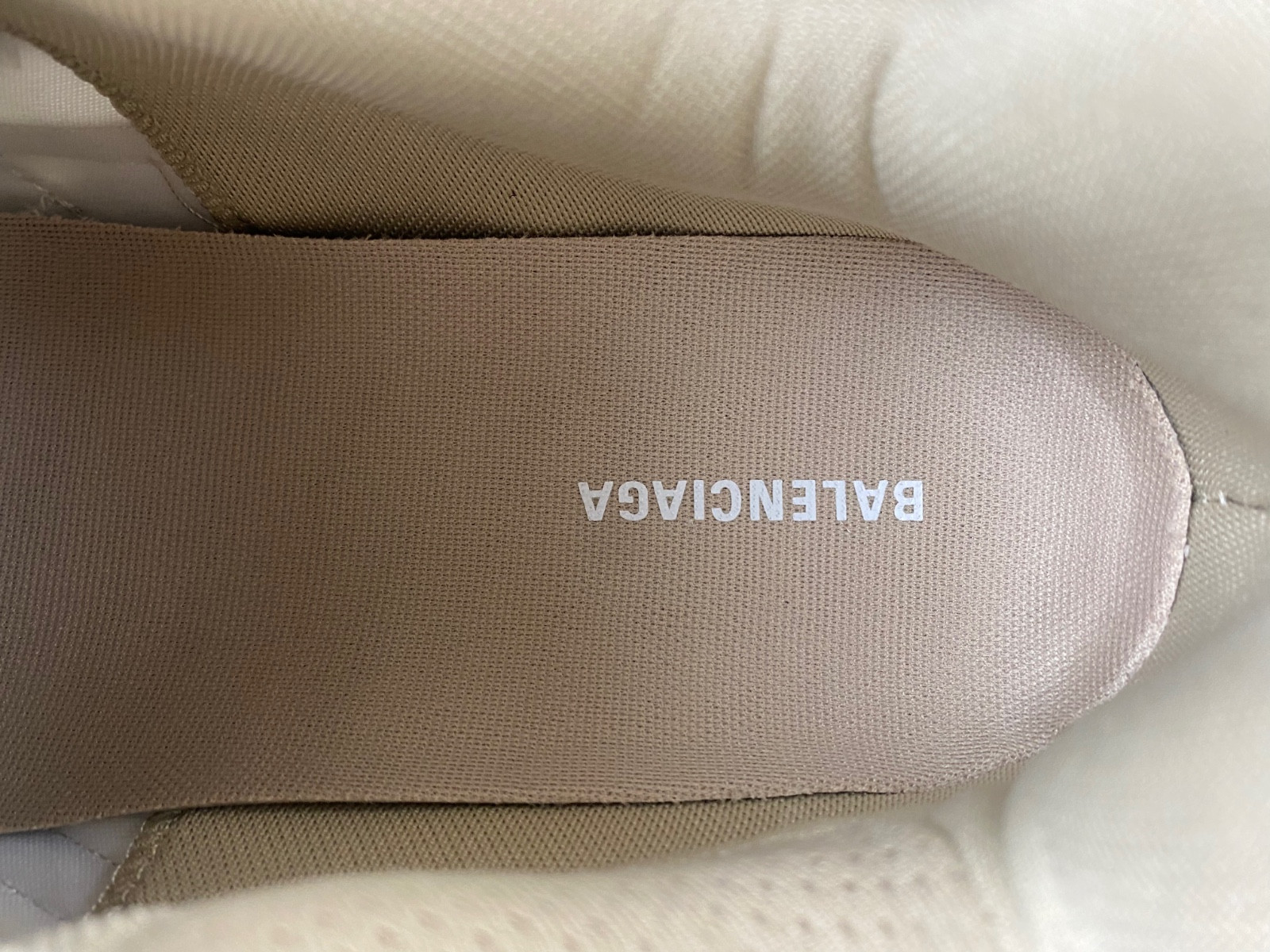 Ba*len*cia*ga runner 772774-w3rny-1205