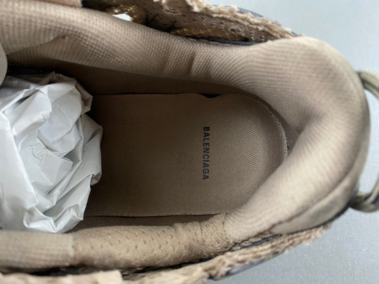 Ba*len*cia*ga runner 677403w3rbq 2010