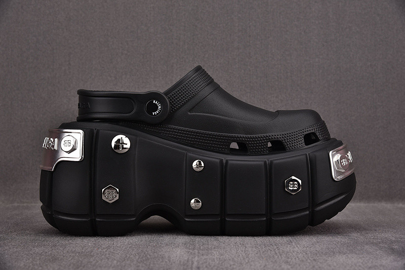 Cr*0*s x ba*len*cia*ga hardCr*0*s sandal