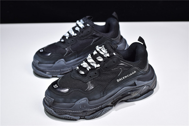 BLCG Triple S Clear Sole Black 541624 W0901 1000