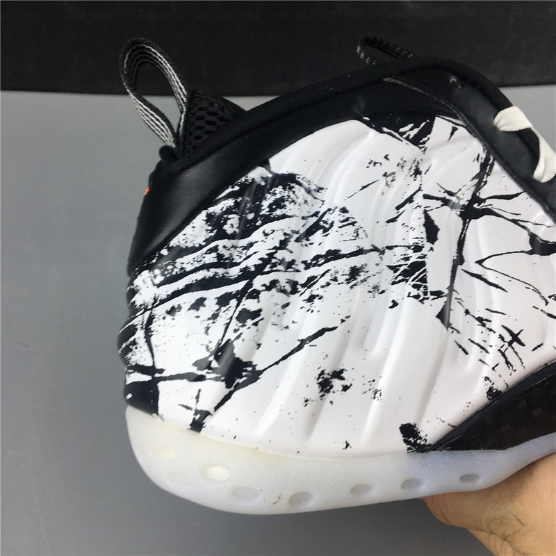 Nike Air Foamposite One "Halloween" 314996-013