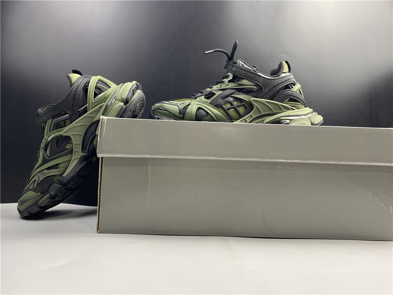 BLCG Track 2.0 568614-W3AE1-2311