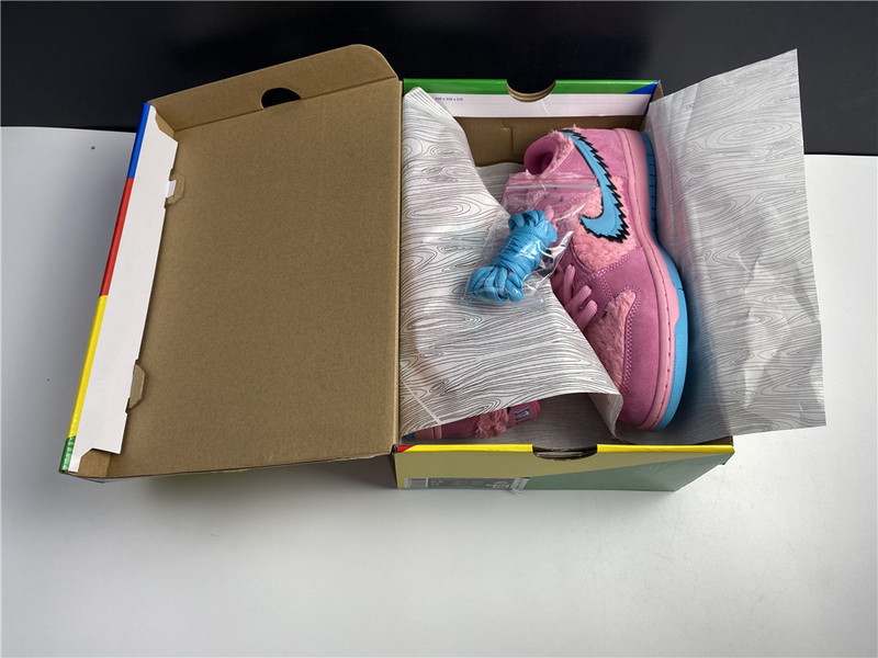 Grateful Dead x Nike SB Dunk Low 