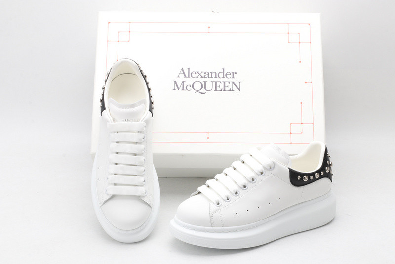MQ Sneakers