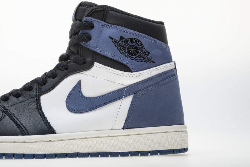 Air Jordan 1 Retro High OG “Blue Moon” 555088-115