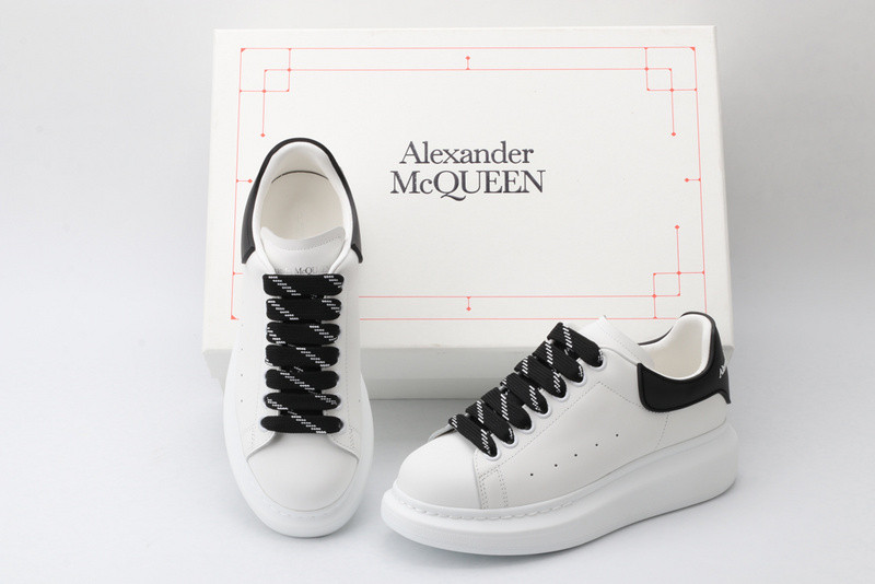 MQ Sneakers