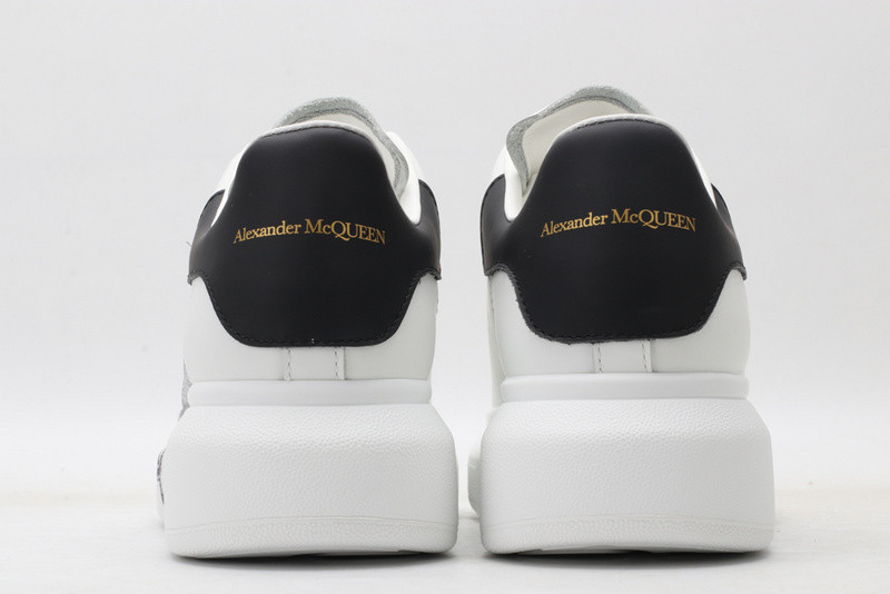 MQ Sneakers