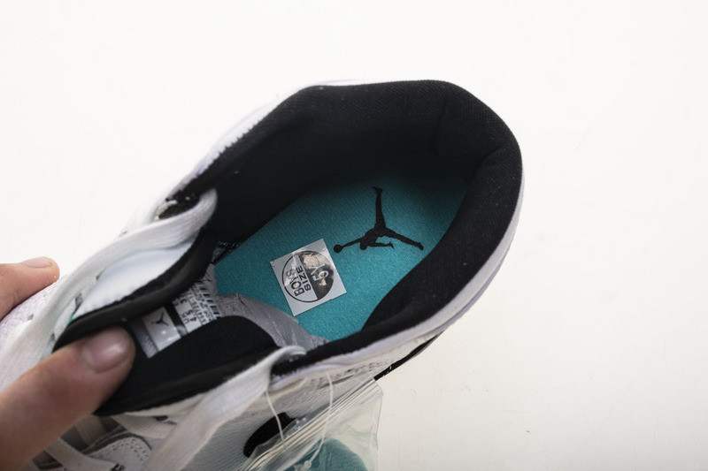 Air Jordan 1 Retro Mid BG "Hyper Jade" 554725-122