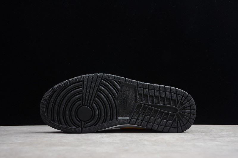 Air Jordan 1 Mid Bred Multi-Color 554724-125