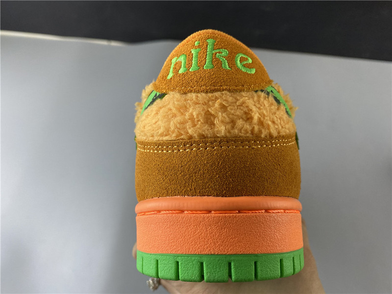 Grateful Dead x Nike SB Dunk Low 