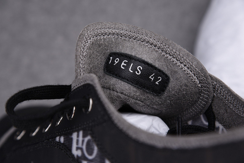 DR B23 Low Top Canvas Oblique Black 3SN249YJP_H960