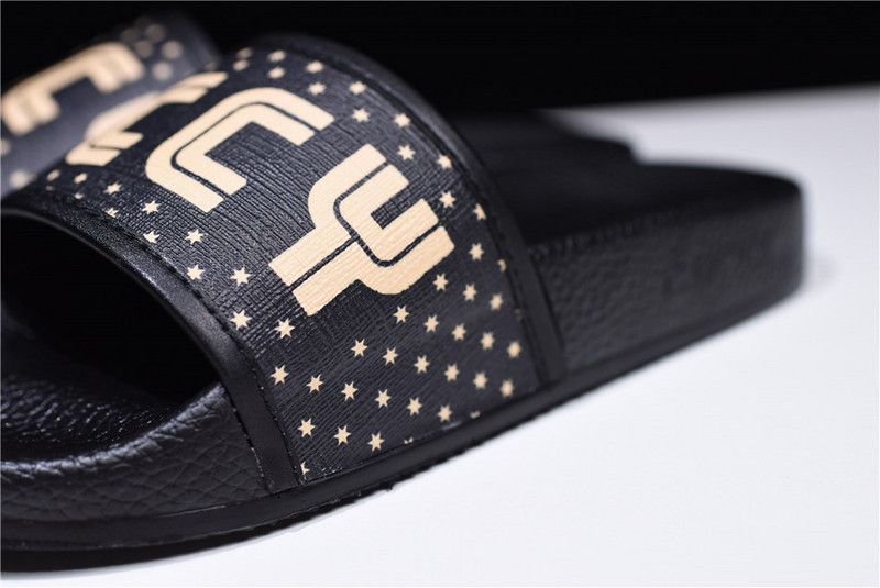 gc black s*p*e canvas G*u*iy print slide