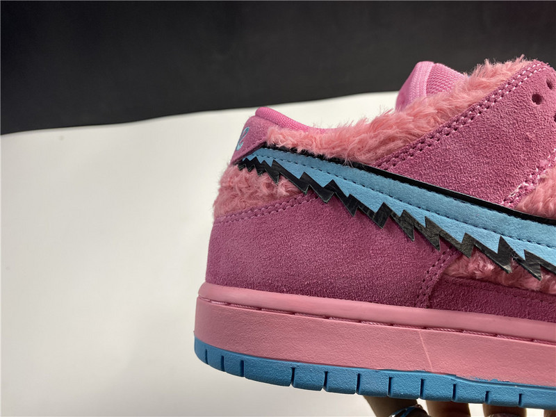 Grateful Dead x Nike SB Dunk Low 