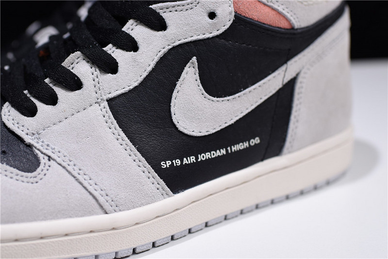 Air Jordan 1 Retro High OG “Neutral Grey” 555088-018