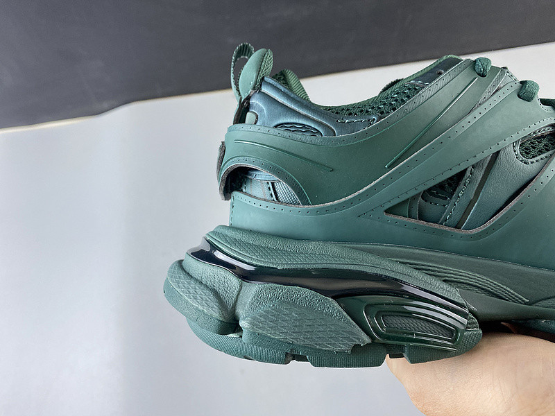 BLCG Track 3.0 542023-W2LA1-3004