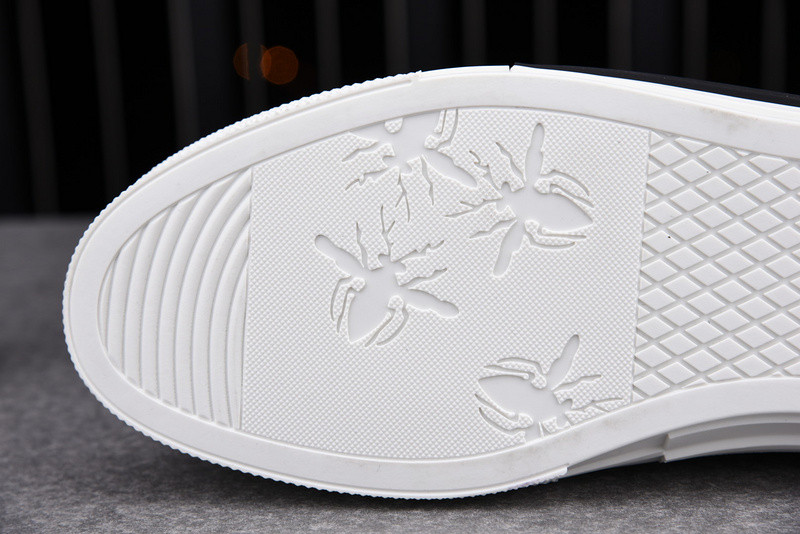 DR B23 High Top Sneaker