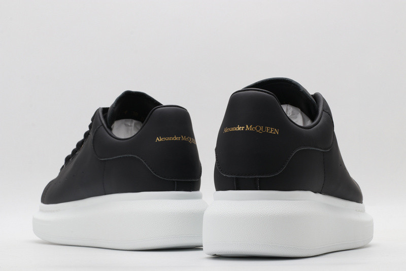 MQ Sneakers