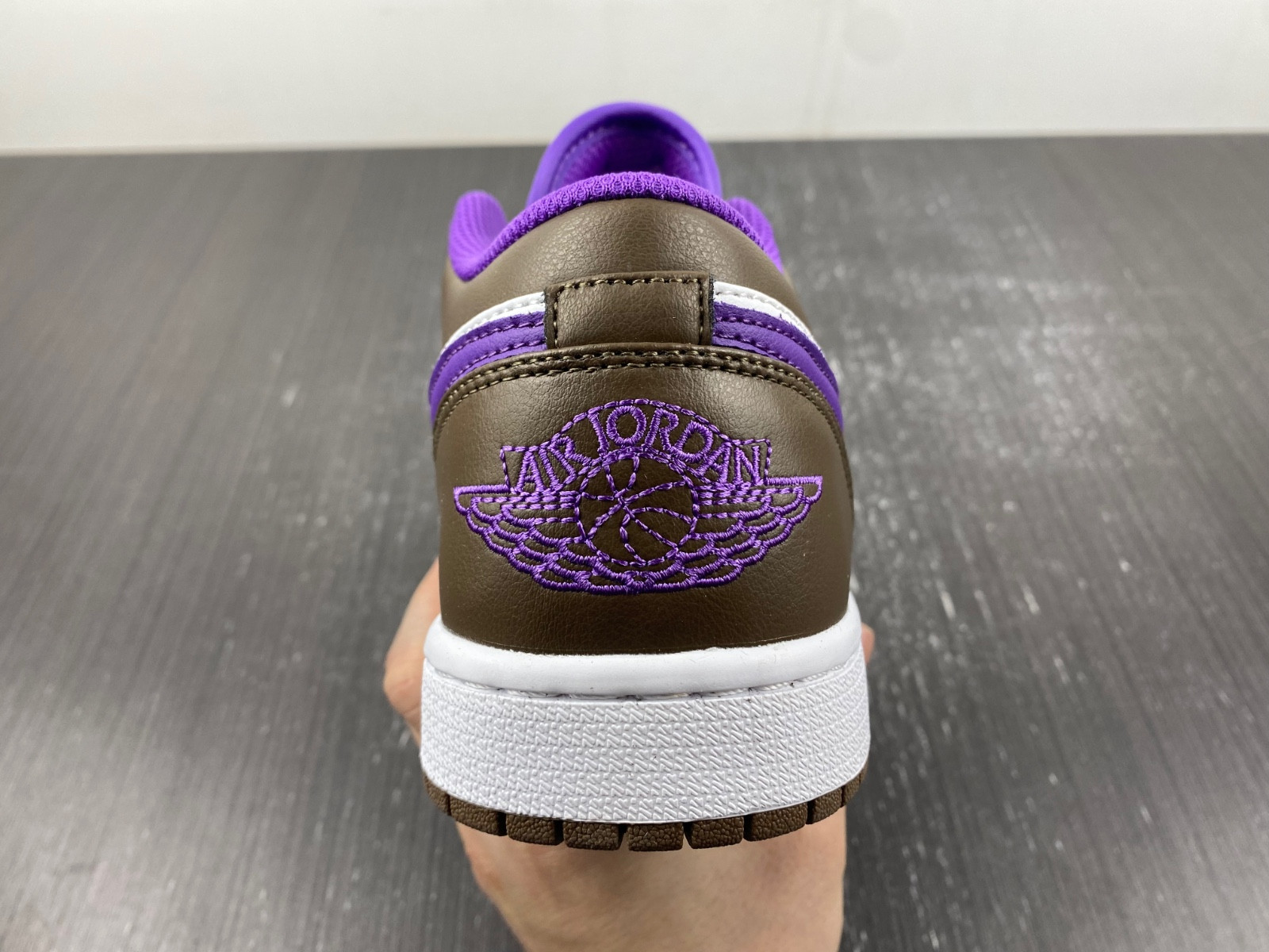 Air Jordan 1 Low “Palomino” 553558-215