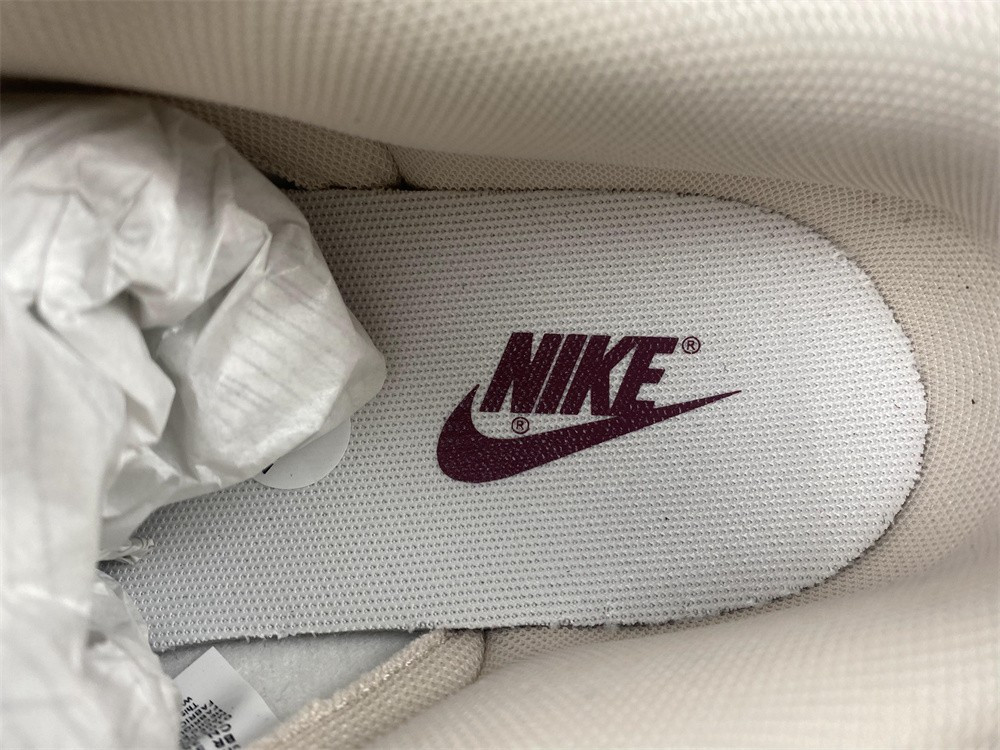 Otomo Katsuhiro x Nike SB Dunk Low Steamboy OST Dark Red Blue LF0039-005