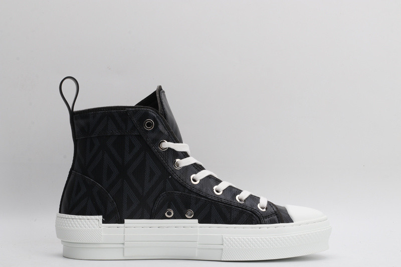 DR B23 High Top Sneaker