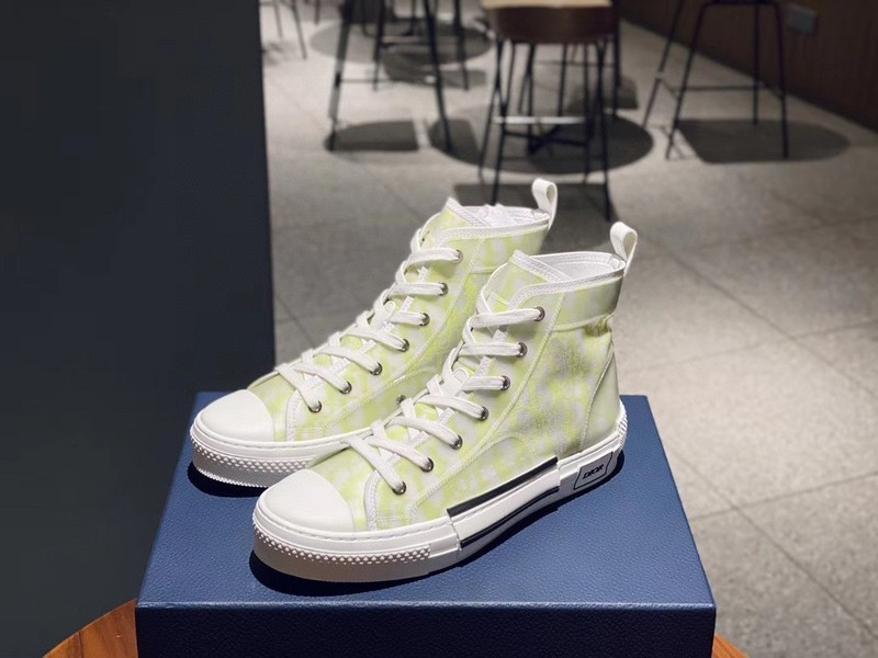 DR B23 High Top Sneaker