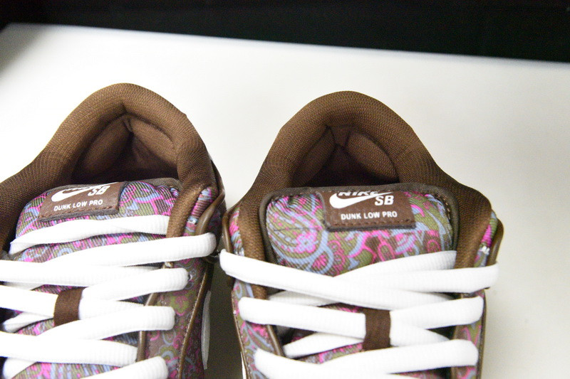 NIke SB Dunk Low “Paisley DH7534-200