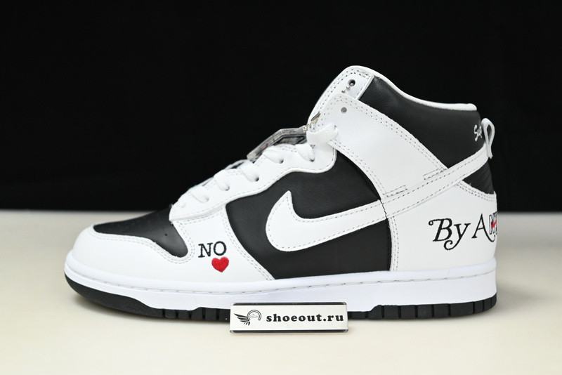 Supreme x Nike SB Dunk High “By Any Means” DN3741-002